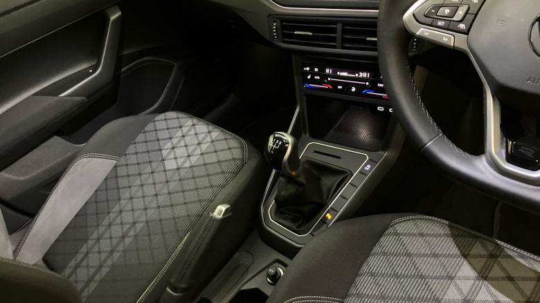 Volkswagen Polo 1.0 TSI R-Line 5dr Petrol Hatchback